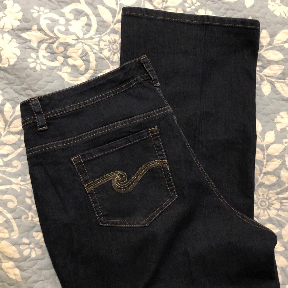 Nearly new dark wash jeans